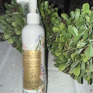 Nakery Beauty Hydra-C Oil to Foam Cleanser in Fresh‎ Flowers. 8.45 oz. - Sealed